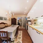 Elsi, Where Relaxation And Elegance Meet *