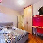 Villa Elsi, Where Relaxation And Elegance Meet *