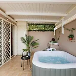 Elsi, Where Relaxation And Elegance Meet *