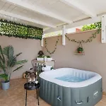 Elsi, Where Relaxation And Elegance Meet Villa Valenzano