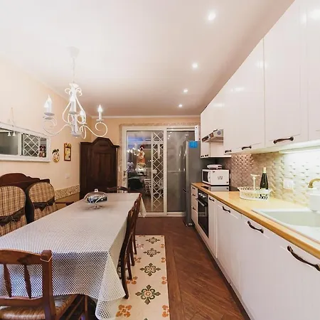 Elsi, Where Relaxation And Elegance Meet Valenzano